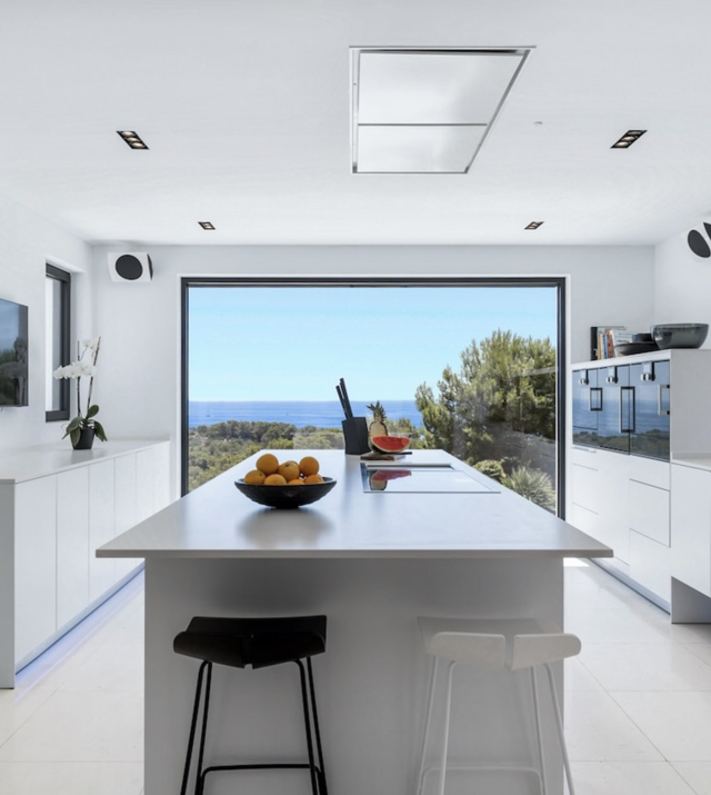 Resa Estates can nemo luxury villa Pep simo kitchen.png